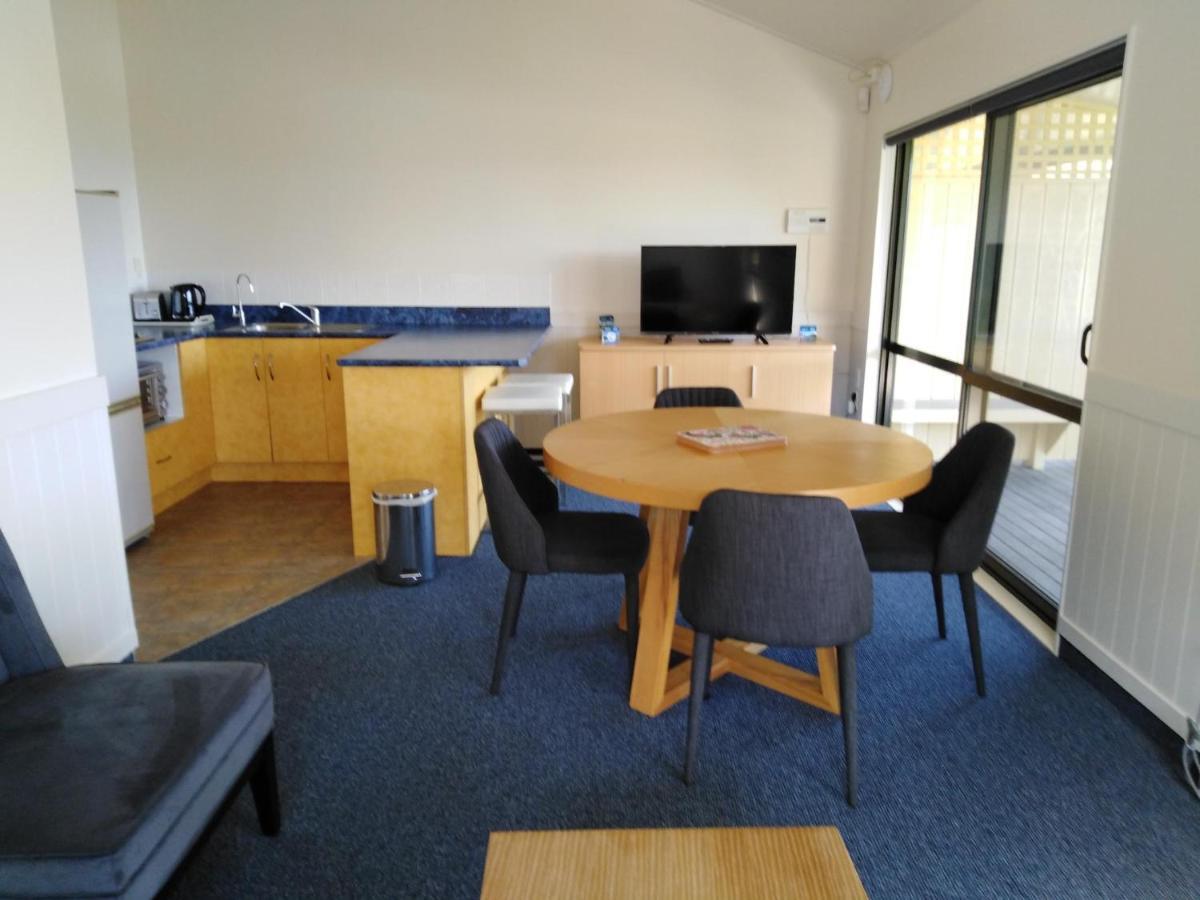 Whatuwhiwhi Top 10 Holiday Park Tokerau Beach エクステリア 写真